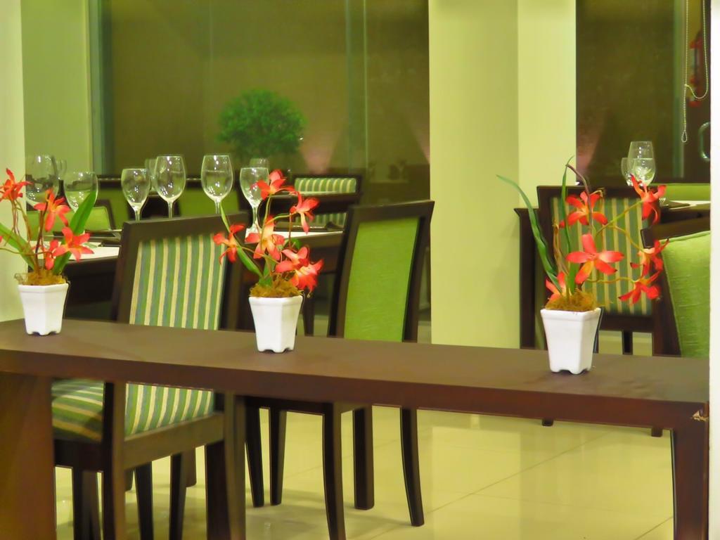 Grand Hotel เรกงกิสตา ภายนอก รูปภาพ